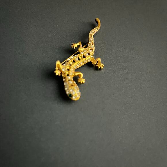 Gold Tone Gecko Lizard Brooch Rhinestone Greeb Eyes Animal Pin Statement 2.75" - Picture 7 of 11